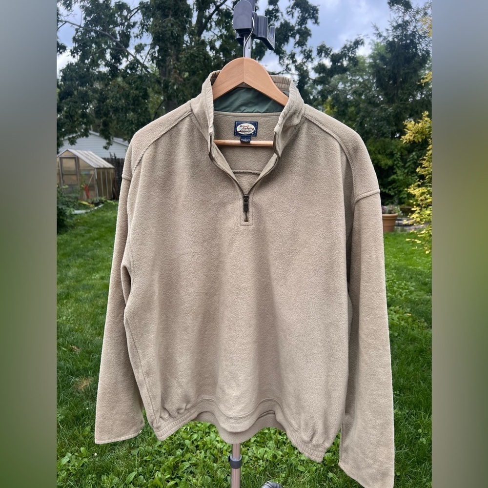 Tommy Bahama men’s green sweatshirt​​​